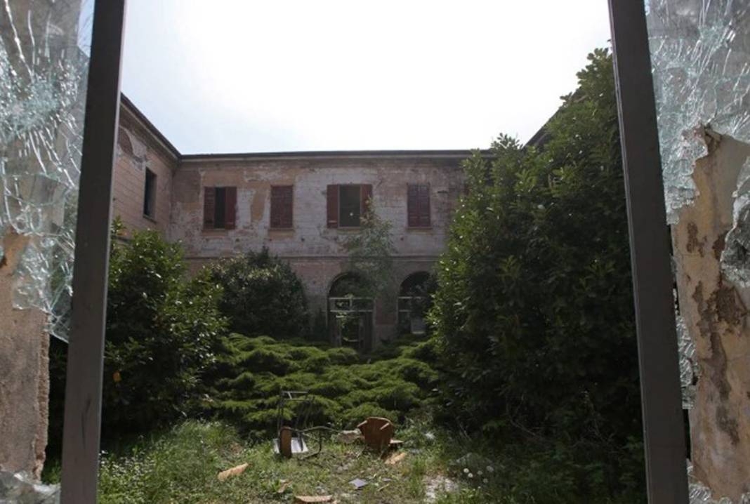 'Ölüm Adası' tatilcilerin yeni mekanı: Toprağı insan küllerinden oluşuyor 9